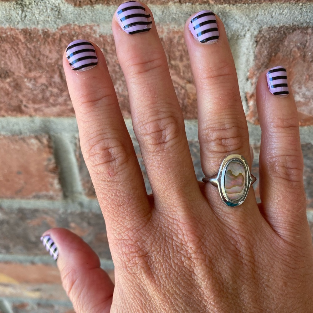 Silver Metal Ring with Iridescent Stone!